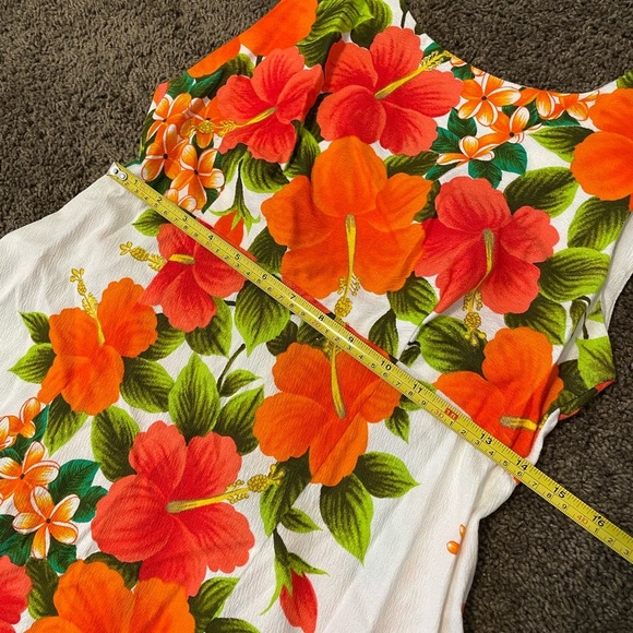Vintage Ui-Maikai Hawaiian Floral Dress - Picture 5 of 11